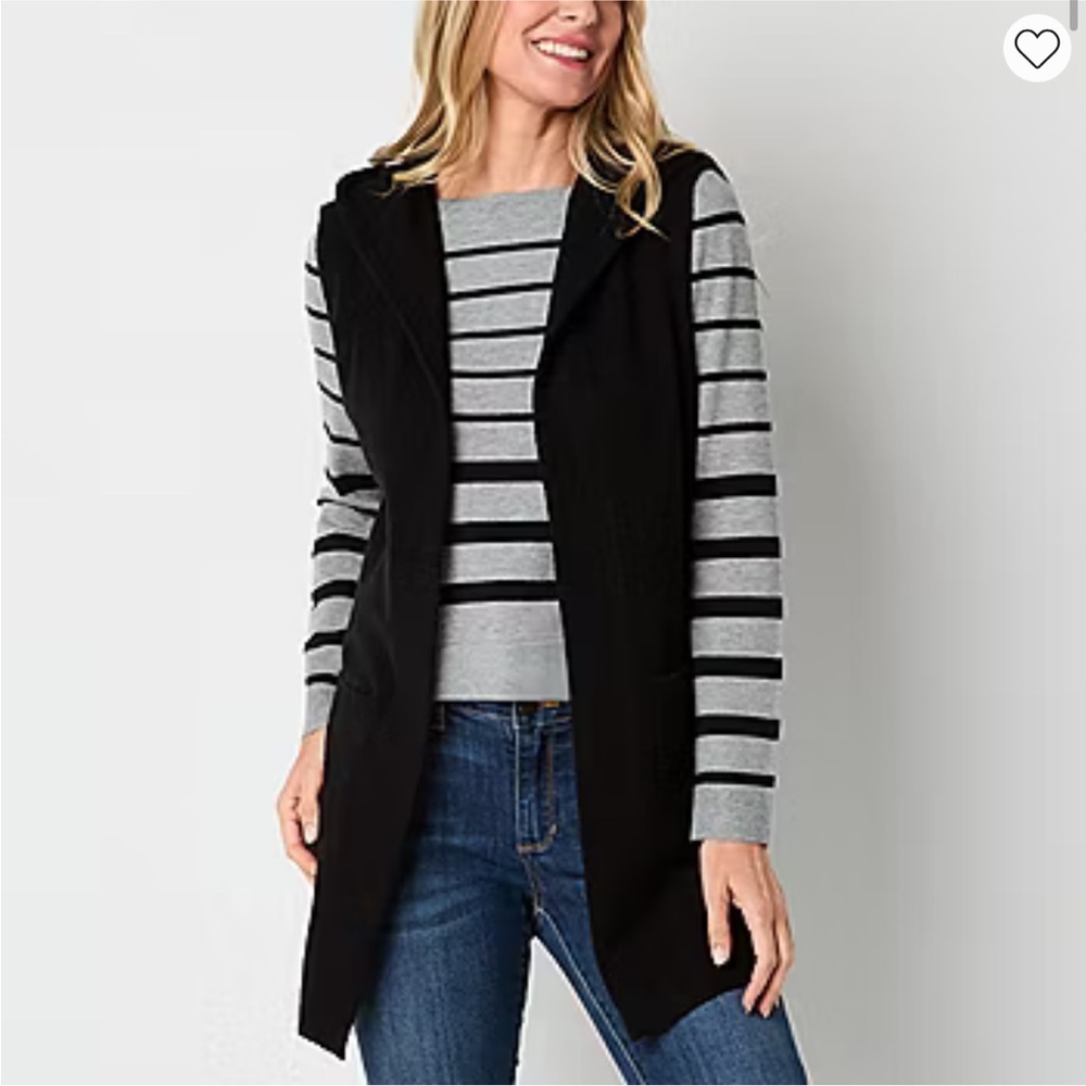 Liz Claiborne Black Cardigan Sweater Vest. One Size NWT